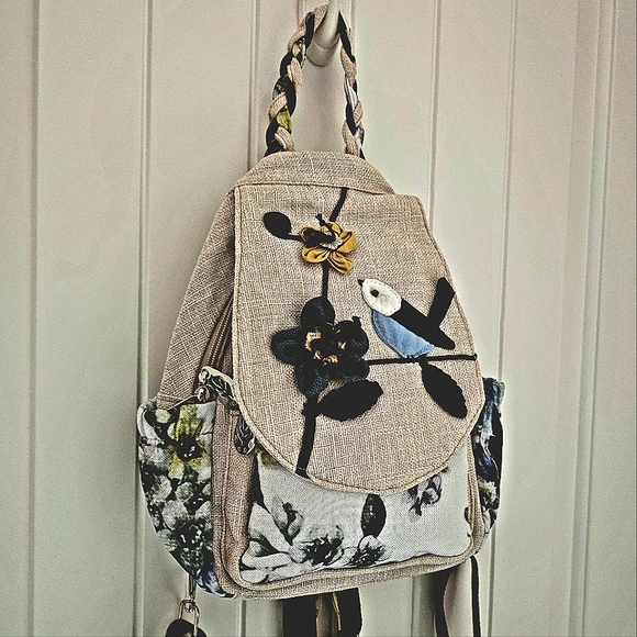 Ethnic Style Hand-Woven Bird Flower Backpack, Original Design, Multi-functional - Picture 11 of 12